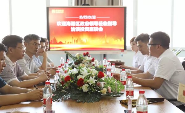 海港區(qū)政府領(lǐng)導蒞臨乾港