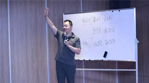 乾港集團(tuán),乾港官網(wǎng),乾港網(wǎng)絡(luò),室內(nèi)空氣凈化公司